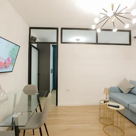 Miku Apartment-adorable At Bllok Area Apartment *